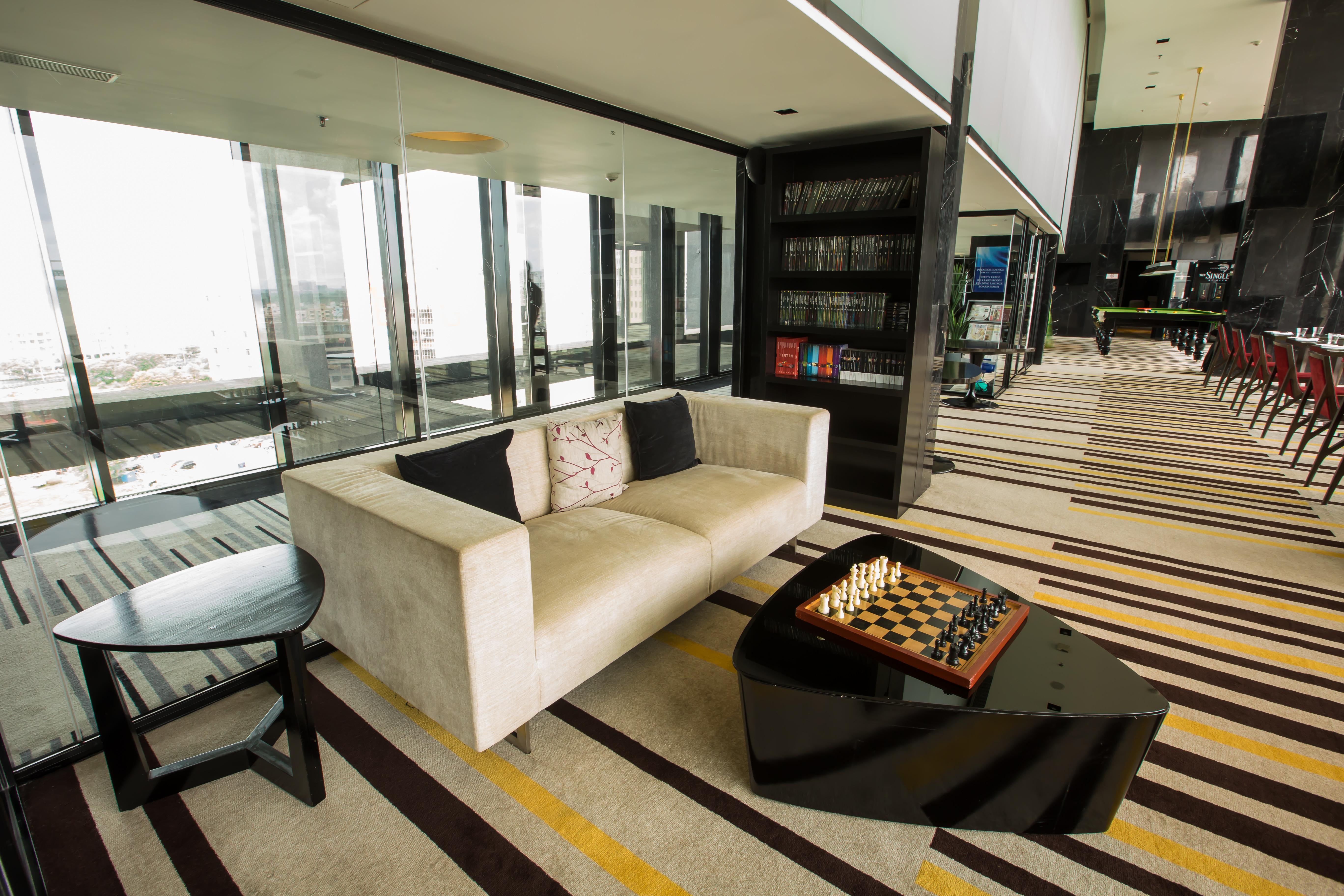 Novotel Kolkata Hotel And Residences Экстерьер фото The Club lounge at KLIA